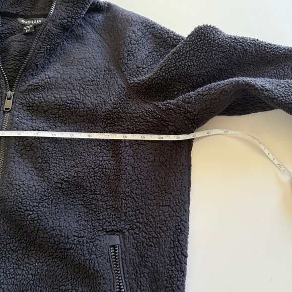 ATHLETA-Black Sherpa-Zip Up-Jacket-Winter-Cozy-Fall-Layering-Athletic-Small Tall - Picture 3 of 9